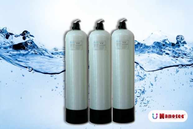 proses penyaringan air menggunakan filter air nanotec untuk air sehat keluarga di rumah